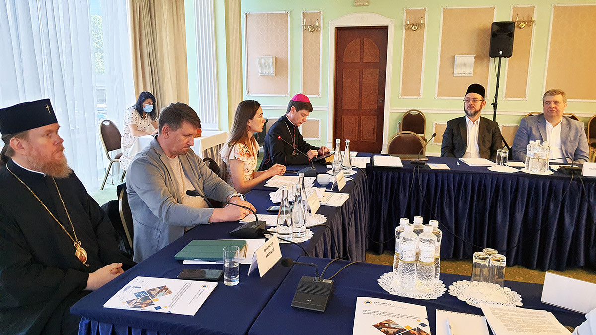 круглий стіл, релігійна свобода, Крим, Донбас, релігійні переслідування, російська окупація, Roundtable, Ukraine